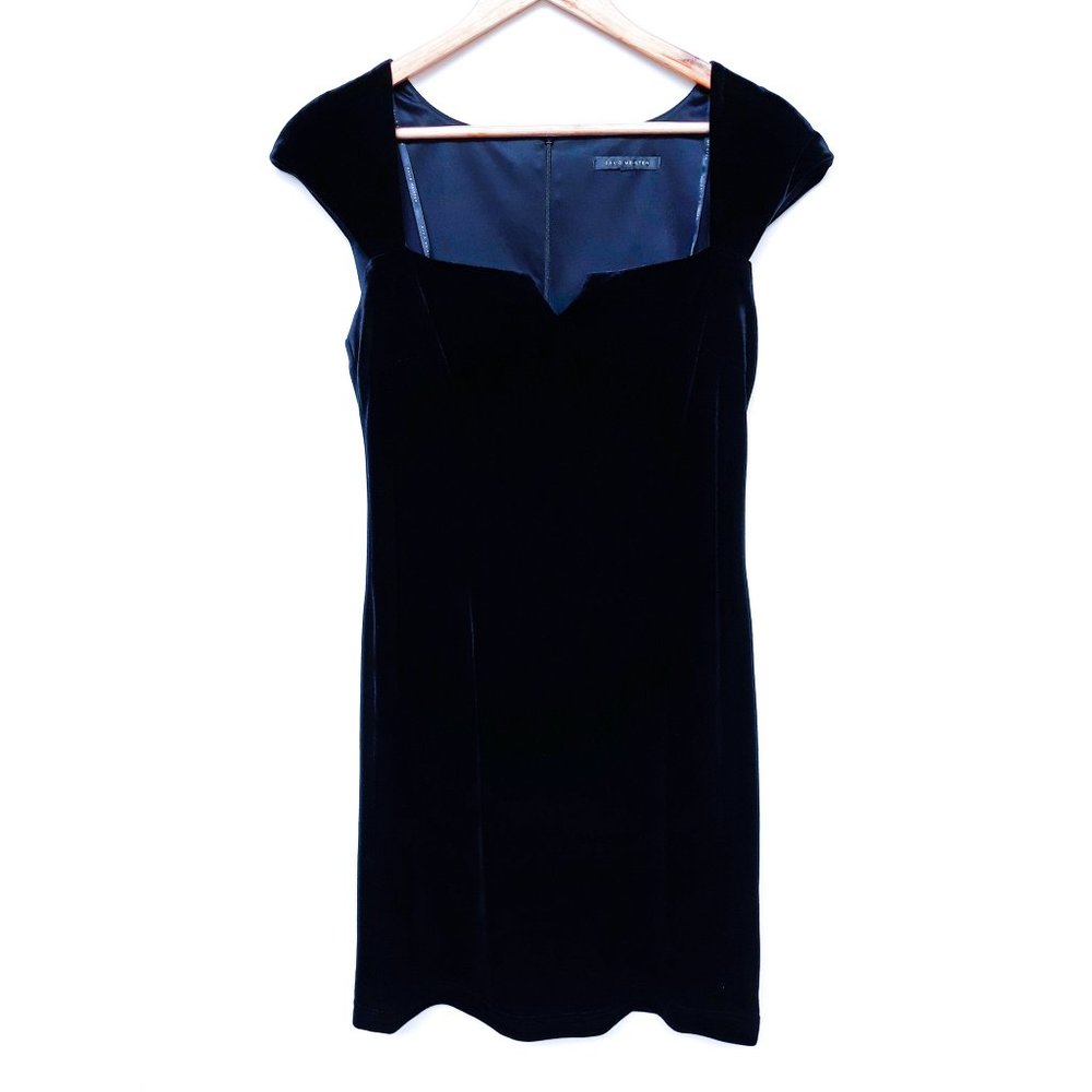 DAVID MEISTER Cap Sleeve Velvet Cocktail Dress